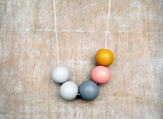 Handmade round beads Necklace