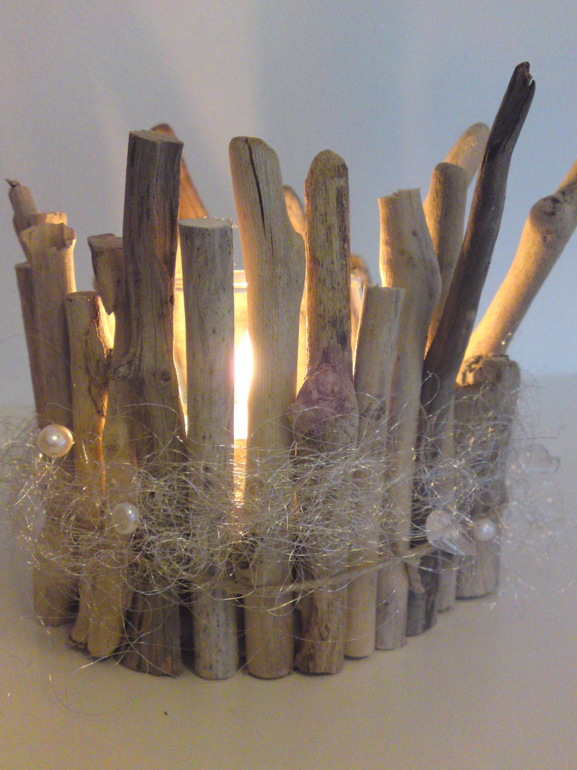 Driftwood candle holder with freshwater pearls and natural crystals for you wedding. Different Gemstones availlable