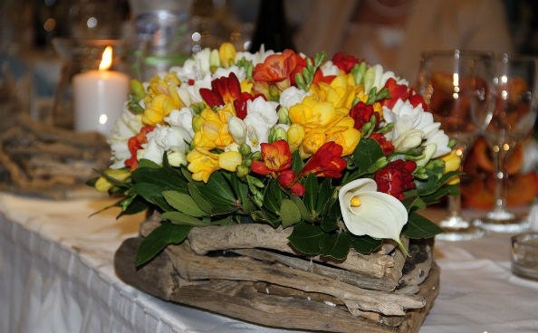 Driftwood wedding centerpiece - wood vase planter - flower arrangement - approx. 25 inches long