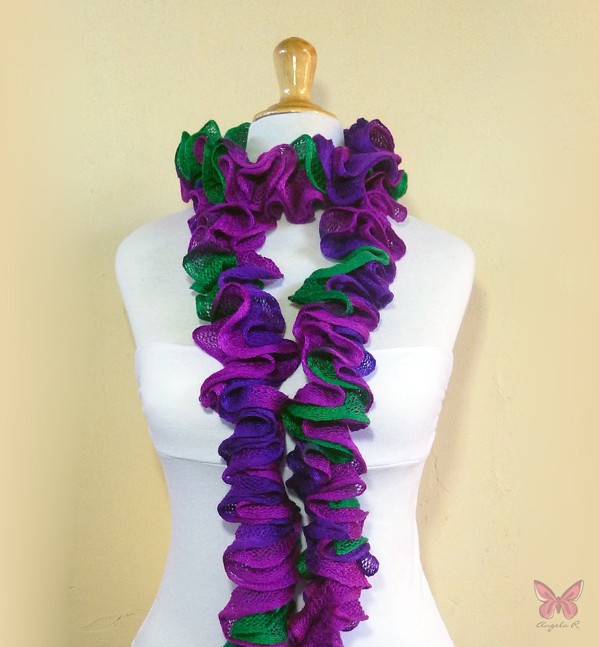 Ruffled Scarf - JAZZY - ruffle, flamenco, can can - long - Ruffle - knit