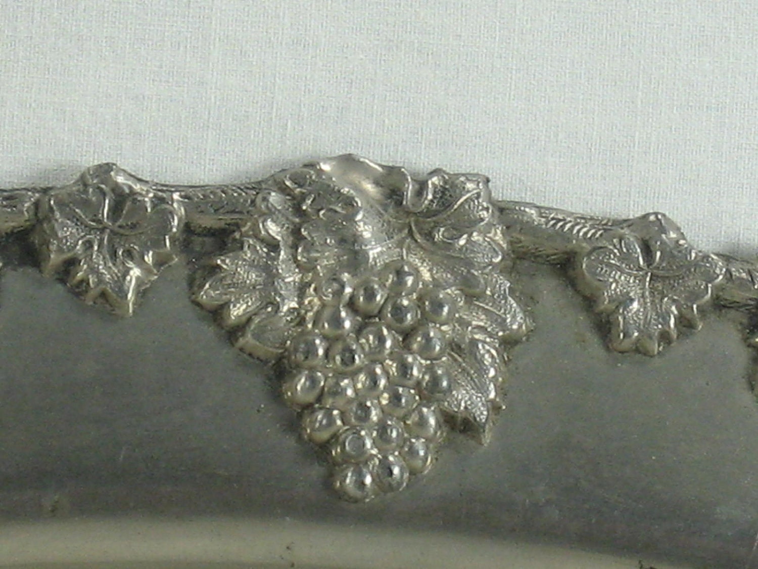 Vintage Silver Ornate Handled Serving Tray Grape Clusters Wedding Shabby Chic Home Decor Wine Tableware -- Free Priority Shipping Included