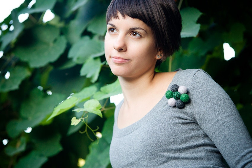 Felt brooch flower - Forest green and shades of gray
