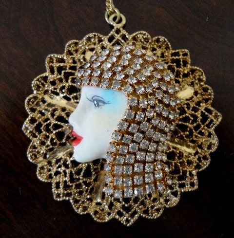 Art Deco Style Lady Rhinestone Necklace Free Shipping