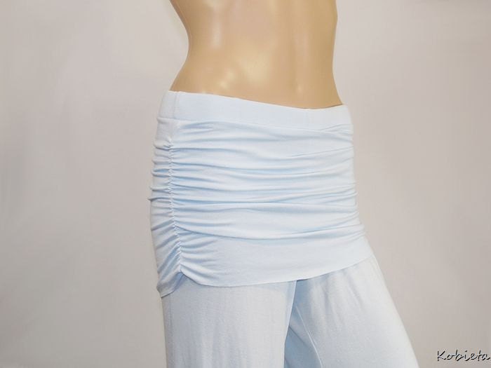 Gauchos Wide Leg Cropped Pants - Skirted Yoga-Capris - Womens Made to Measure Size and Choice of Color - XXS thru Large