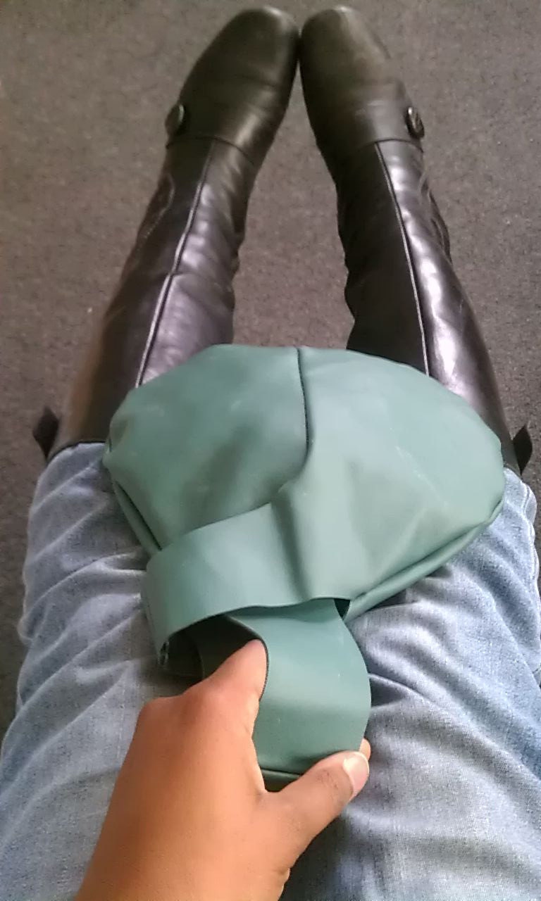 Reserved for Cassondra Baby Buddha Wristlet Clutch Ivy Green Leather Round Wristlet Purse