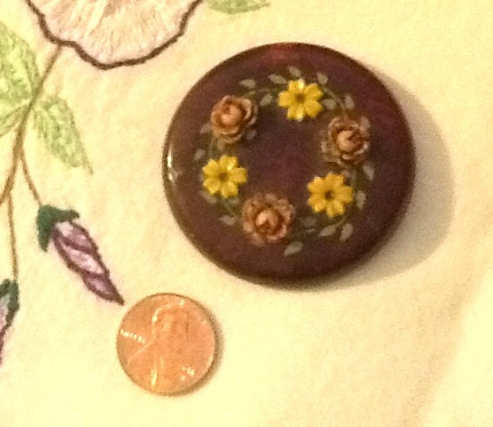Vintage Celluloid Wood Pin Brooch  Cabochon Carved Roses Flower Burgandy Maroon Large Circle Brooch Button Jewelry Supply