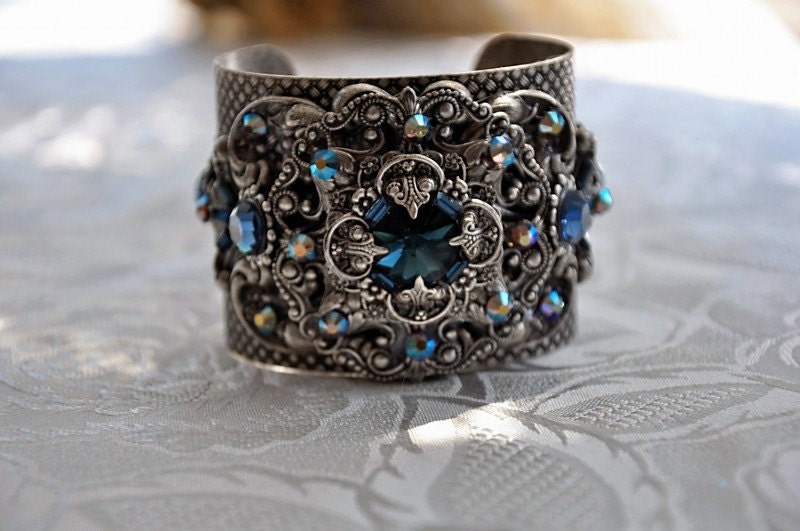 Bridal Cuff Bracelet,Vintage Style Cuff Bracelet,Swarovski Crystal MONTANA Cuff Bracelet,Antique Silver,Victorian Style Cuff,Art Deco