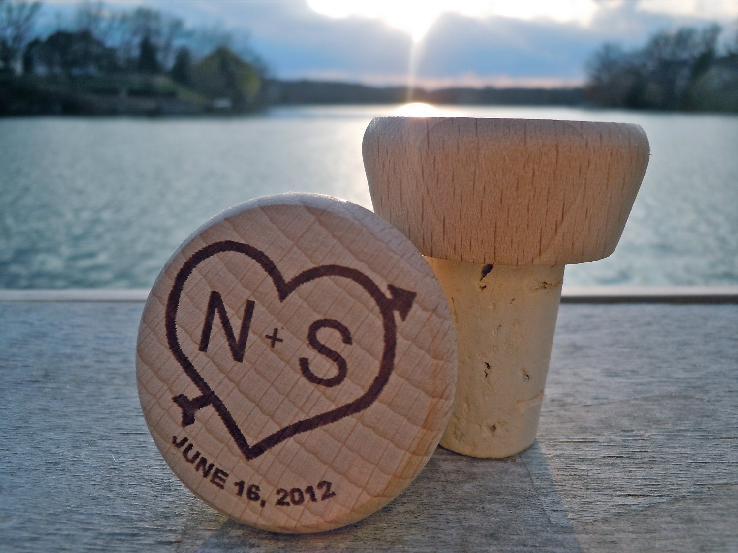 30 Custom Engraved Wine Bottle Stopper / Wood Wine Cork - Wedding Favors, Shower Favors