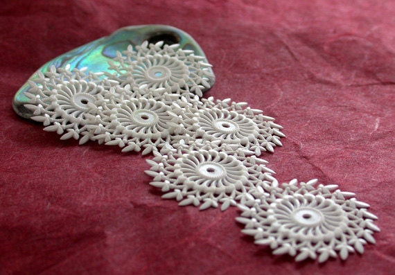 Vintage Supplies, Vintage Filigree Plastic Flowers, 1950's Vintage West German VTDS-043