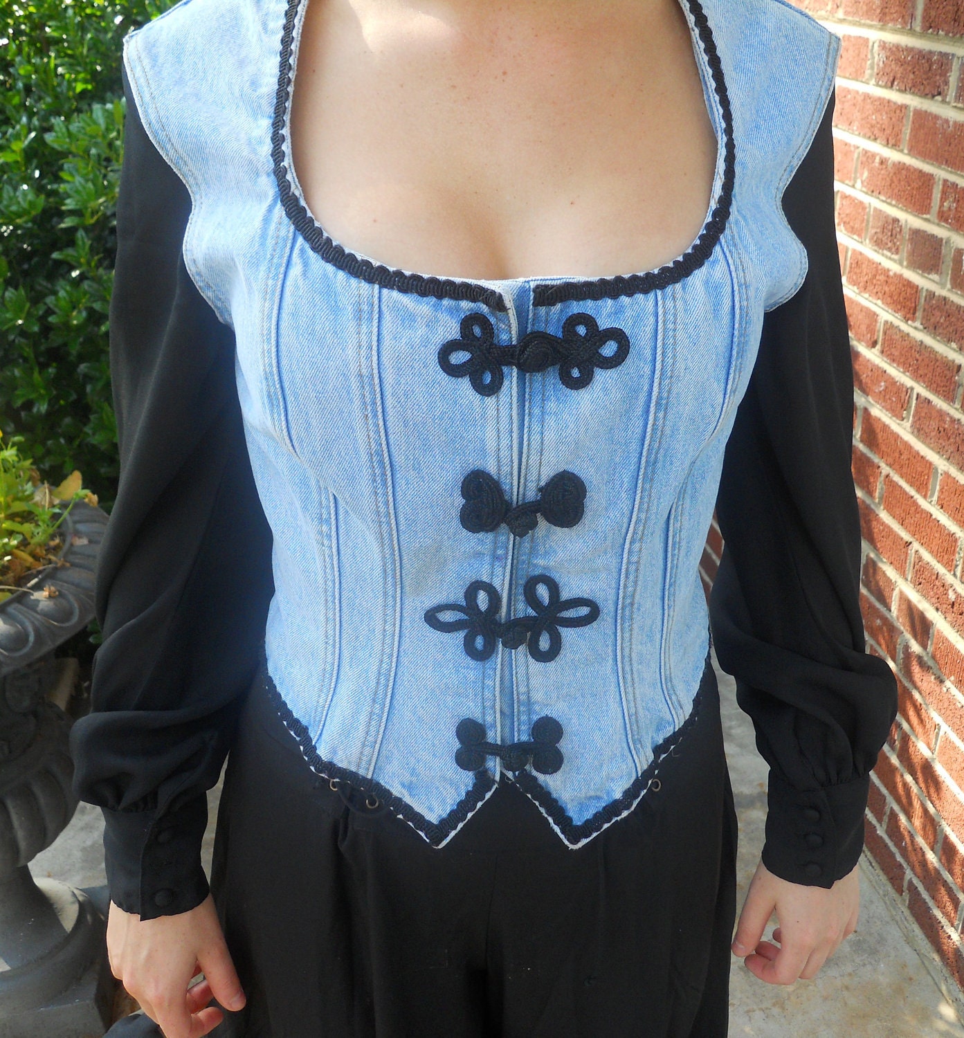 how to get free shirts on roblox mobile