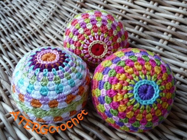 Crochet pattern rainbow ball by ATERGcrochet