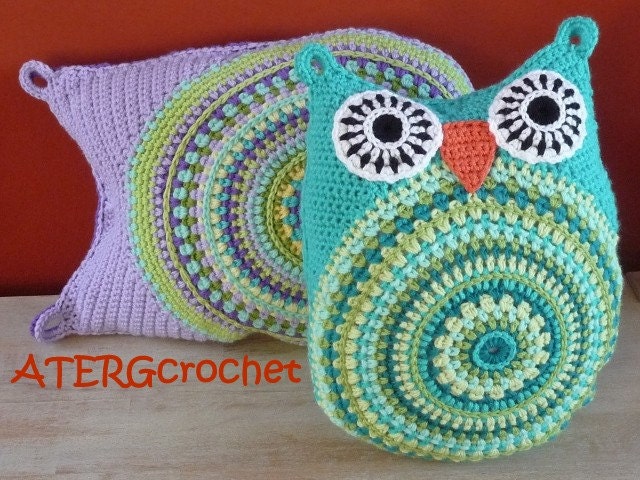 Crochet pattern owl cushion by ATERGcrochet in two sizes