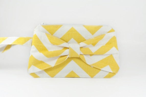 Bow Clutch, Yellow Chevron