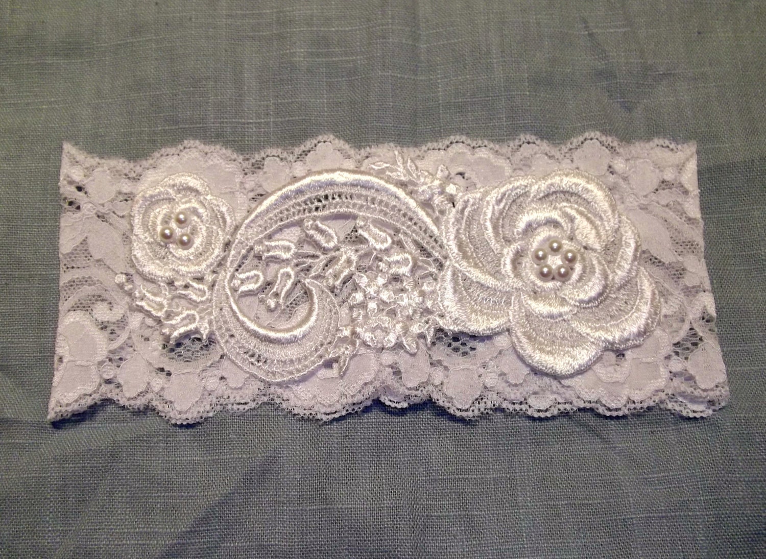 White rose applique lace garter