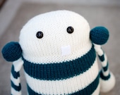 Cecil: Amigurumi Stuffed Animal Plush Monster Toy