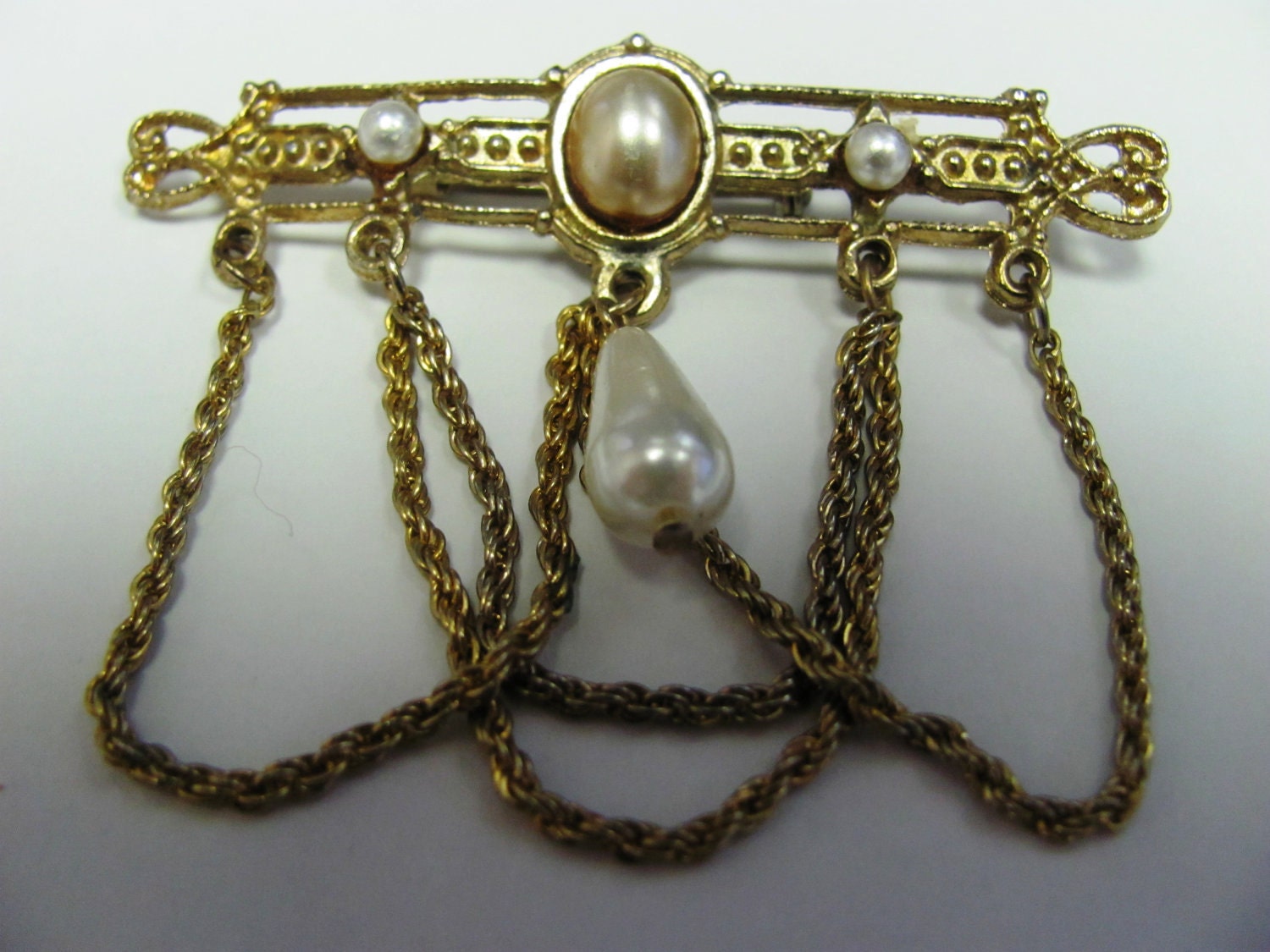 5 DOLLAR SALE Vintage Large Gold/ Pearl Brooch/ Pin