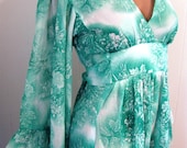Green Gardens Dress//Green Goddess Maxi Dress//70s Green Maxi//1970s//Green Print Boho Dress