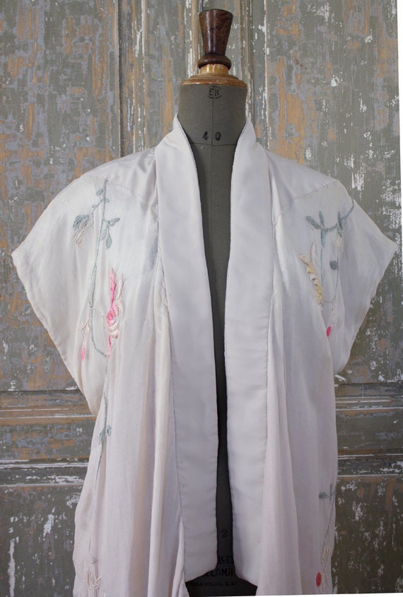 F L o R A,  1900s JAPONISME-LIBERTY handmade silk dressing gown