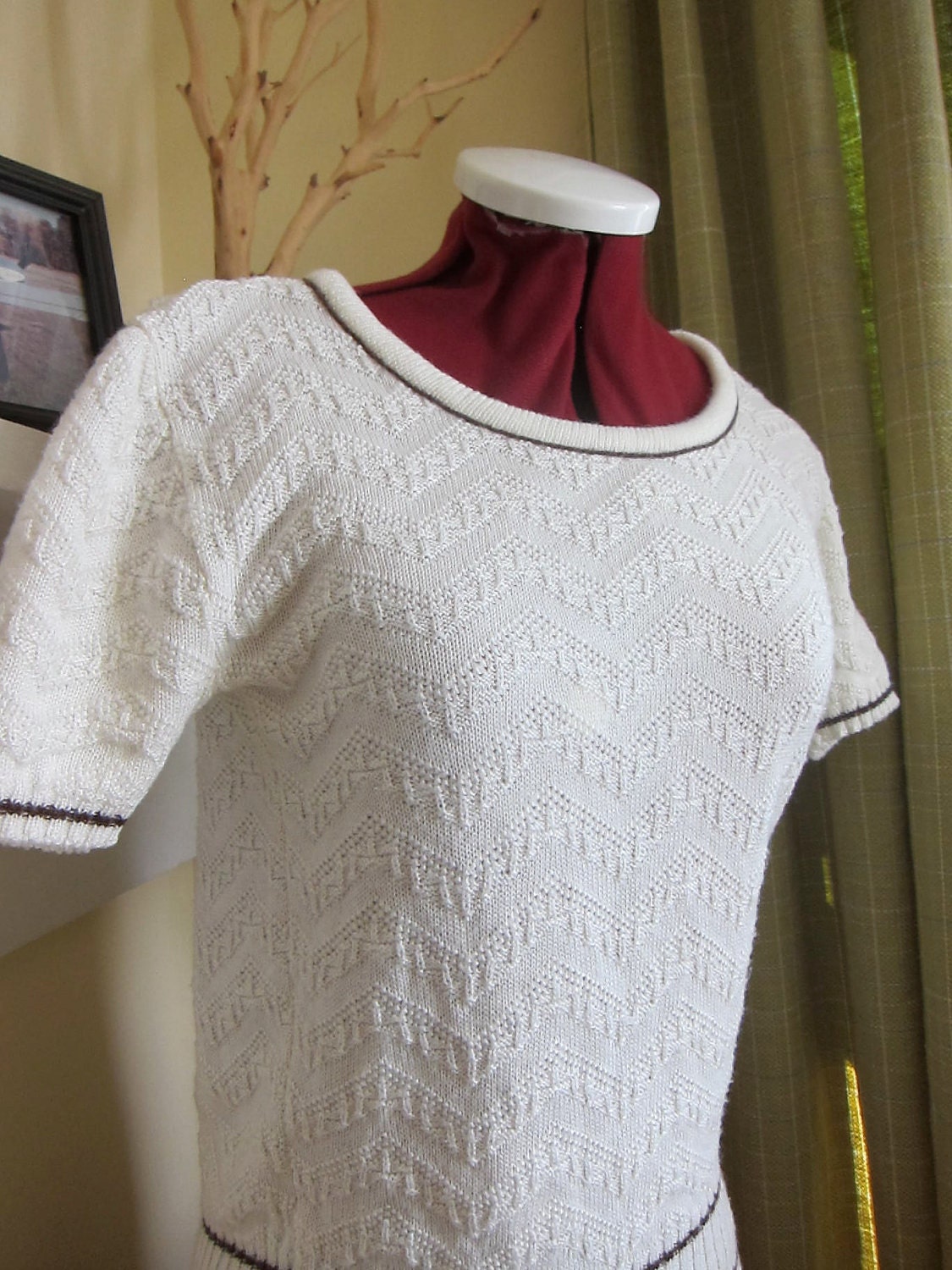 SALE - Vintage 1970s Knit Sweater - Short Sleeve - White & Brown