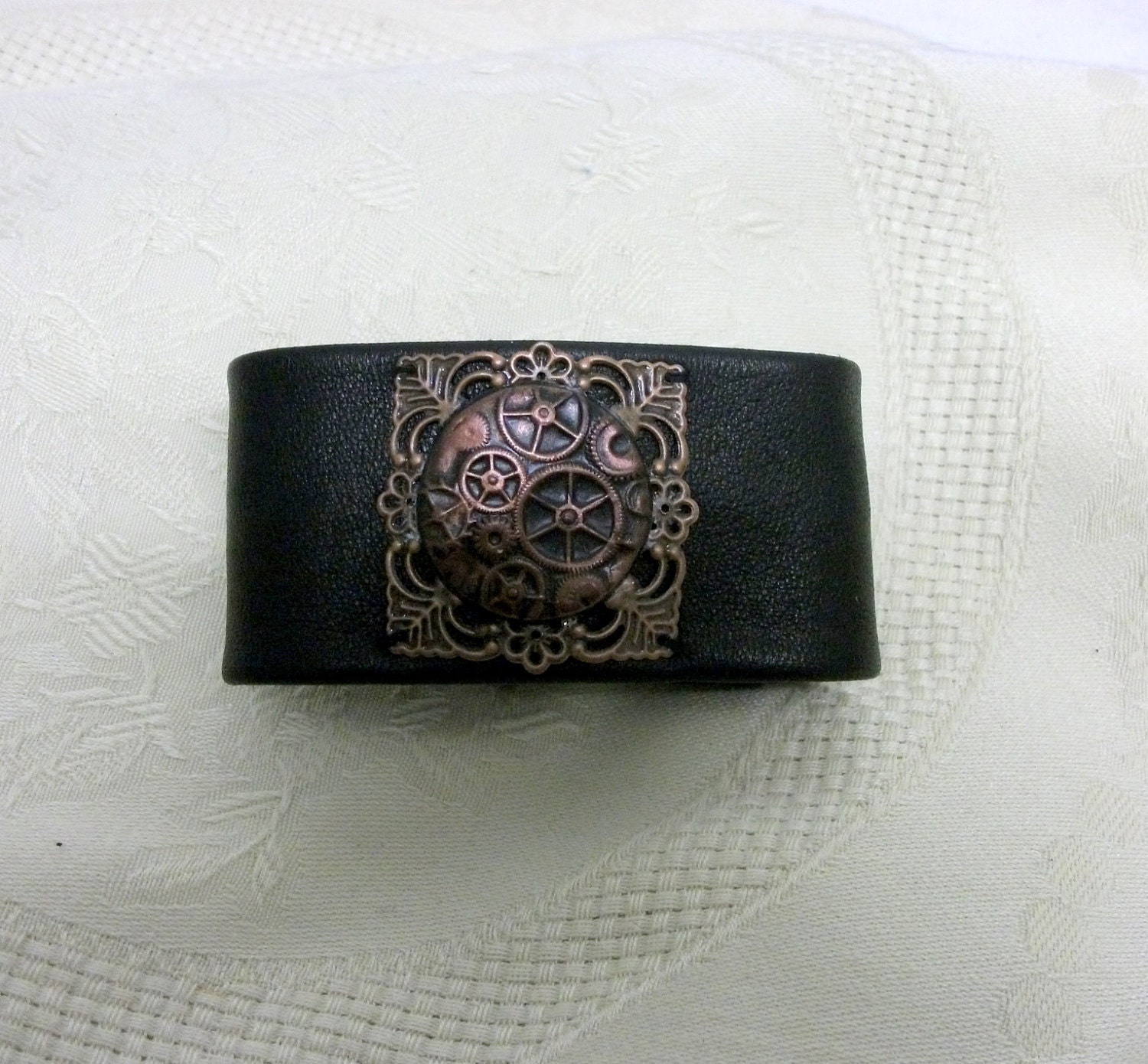 Steampunk cuff bracelet black leather copper filigree cogs gears adjustable size womens gothic industrial jewelry clothing accessories