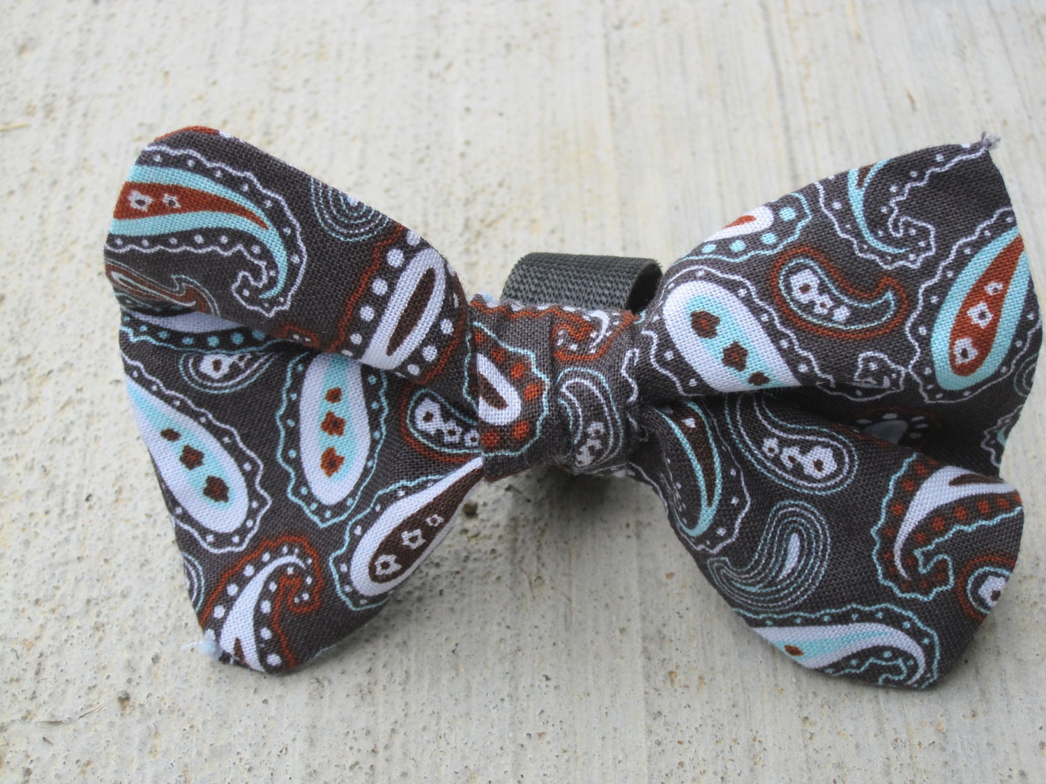 Bow Tie Collar Attachment Gray Paisley
