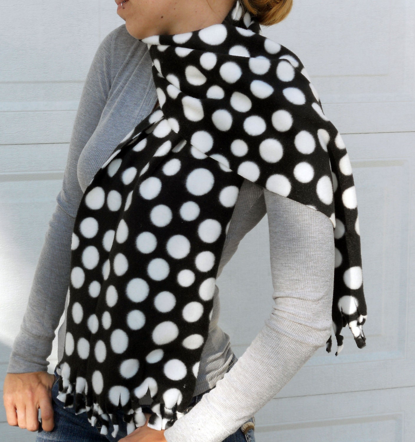 Black and white polka-dot fleece no sew scarf, neck warmer