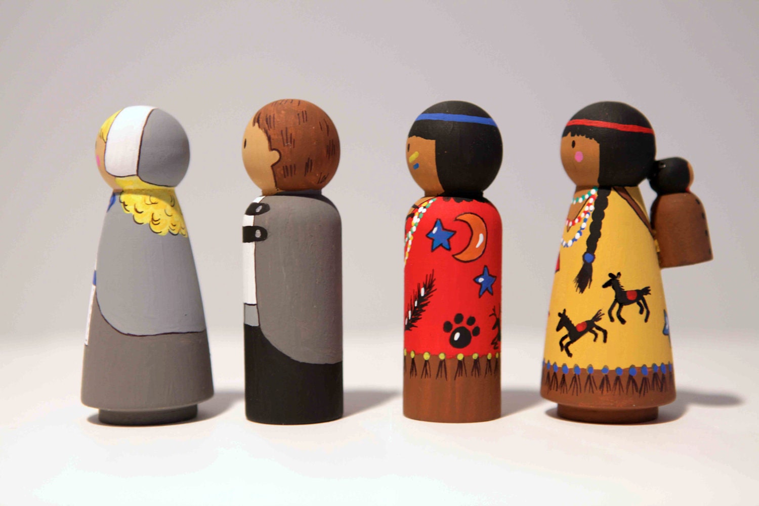 Thanksgiving Decor Pilgrims & Indians - 4 Piece Set