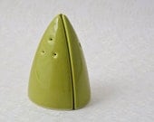 modern salt pepper spice shakers No. 001 "olive"
