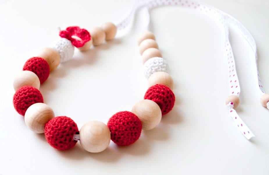 SALE 30% - Nursing Necklace/Teething Necklace-Wooden and Crochet Necklace-Red White - Simplyacircle