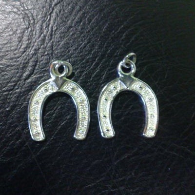 PCFMN01 - SS Pendant Charm Saddle Horseshoe