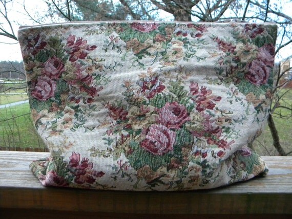 SALE - Rosey Garden Statement Clutch