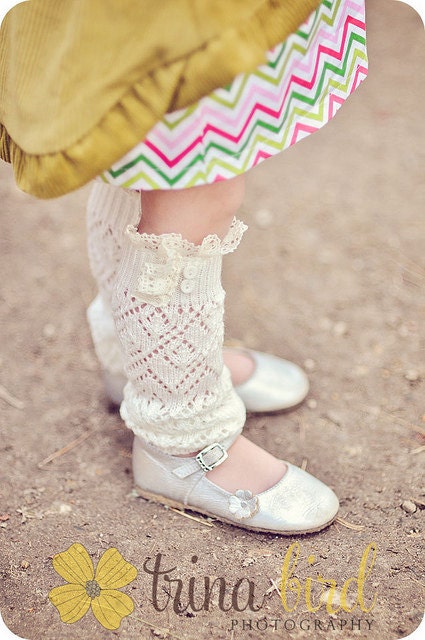 SALE SALE Lil Lacey Lou - off-white open-knit girls leg warmers w/ knit lace and buttons legwarmers baby legs (item no. G-3-16)