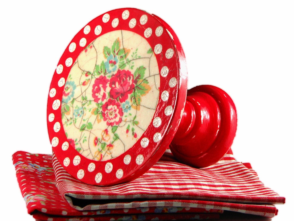 Polka dots - roses - red - white - decoupaged - shabby - crackle - romantic - wooden - small - cake stand - cupcake pedestal