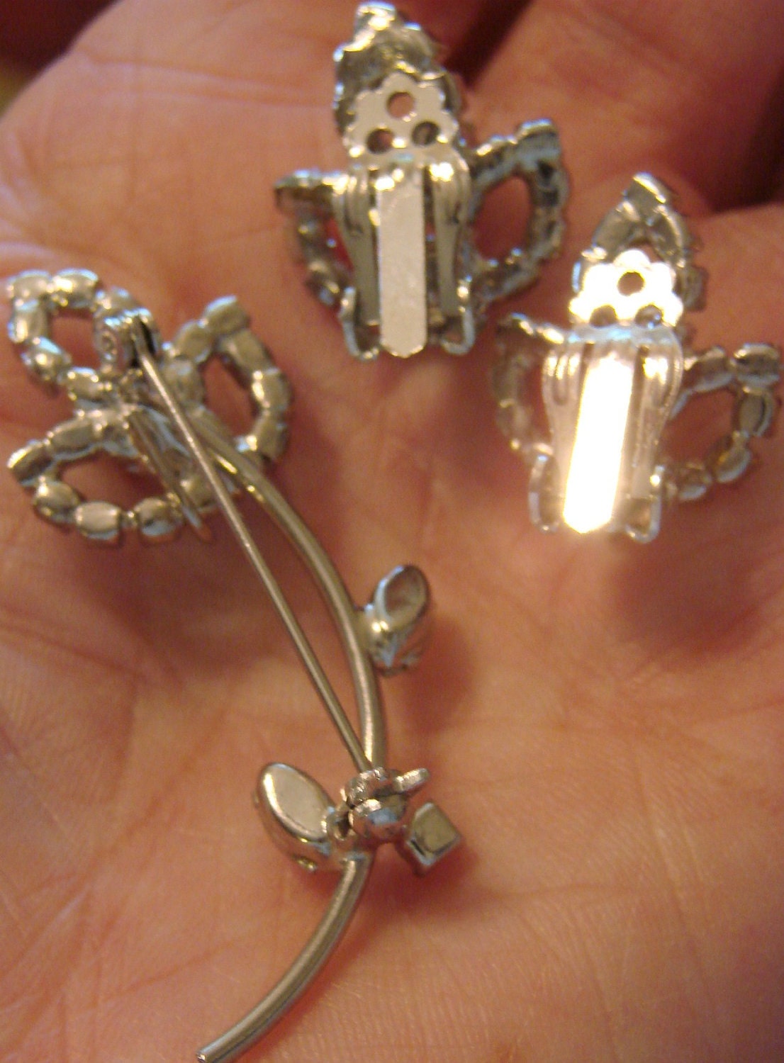 Reserved for Felicity 50s Rhinestone Demi Parure (Brooch & Earrings) Bridal