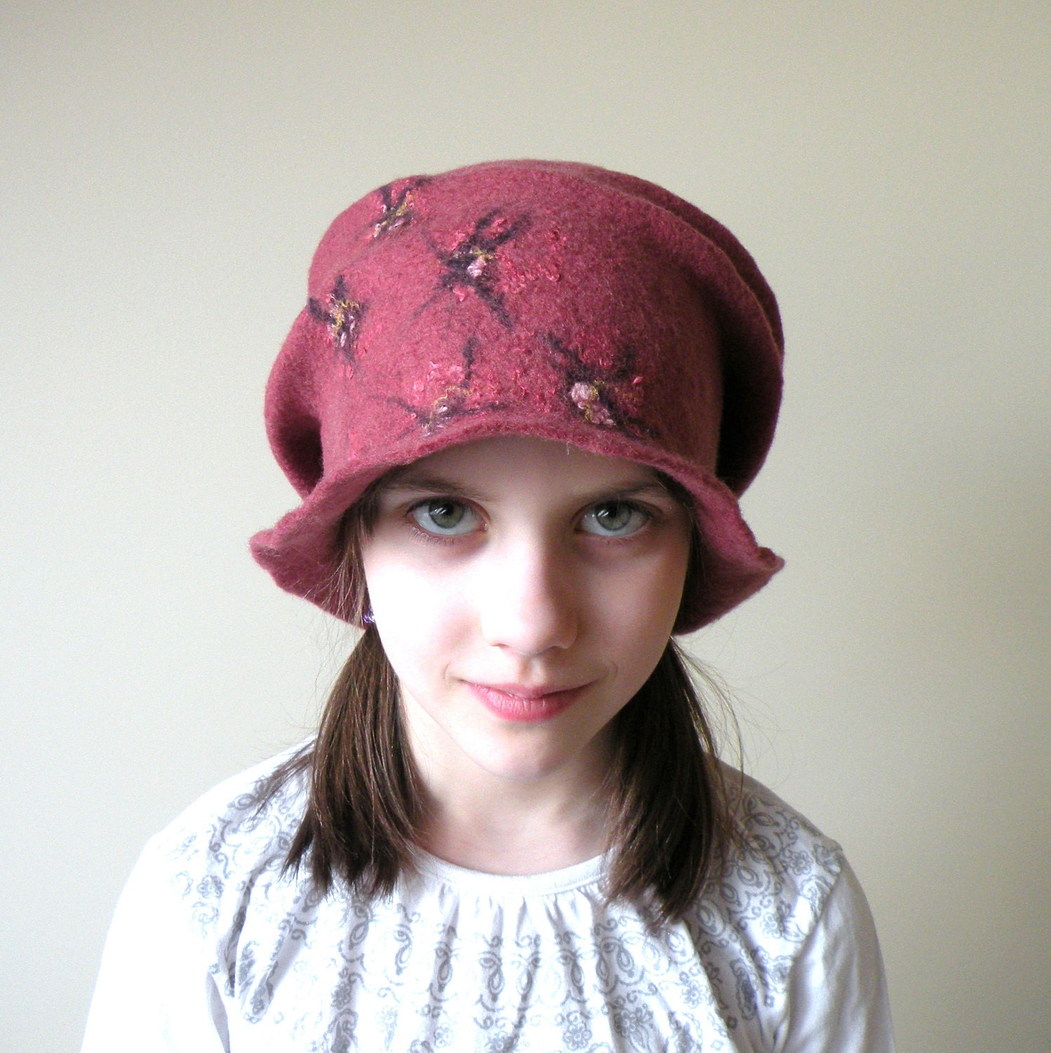 Cranberry wet felted wool girl or women hat - autumn fall fashion - ready to ship - school girl - AgnesFelt