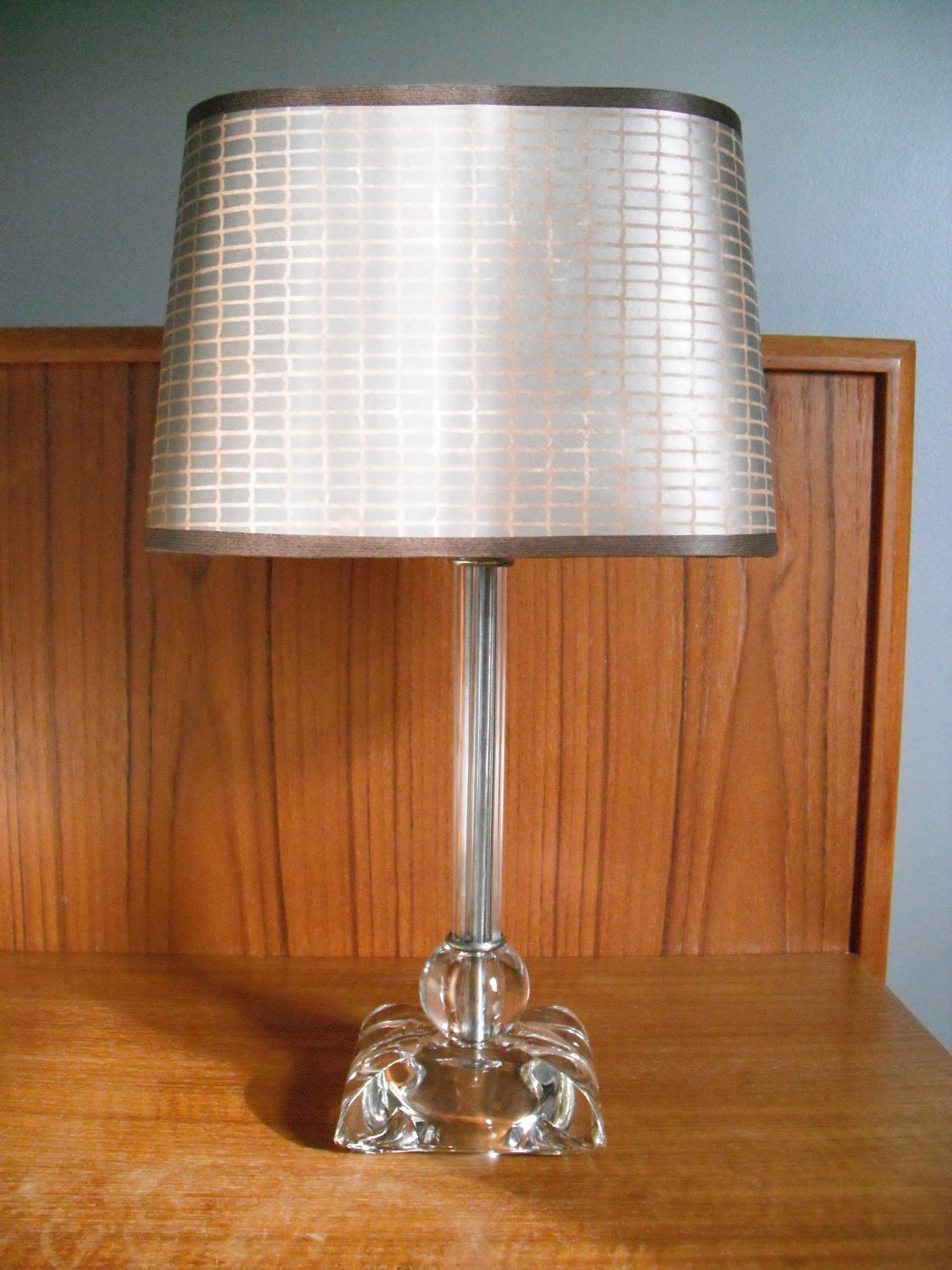 Silvered Bullet Web Clip-on Oval Lamp Shade