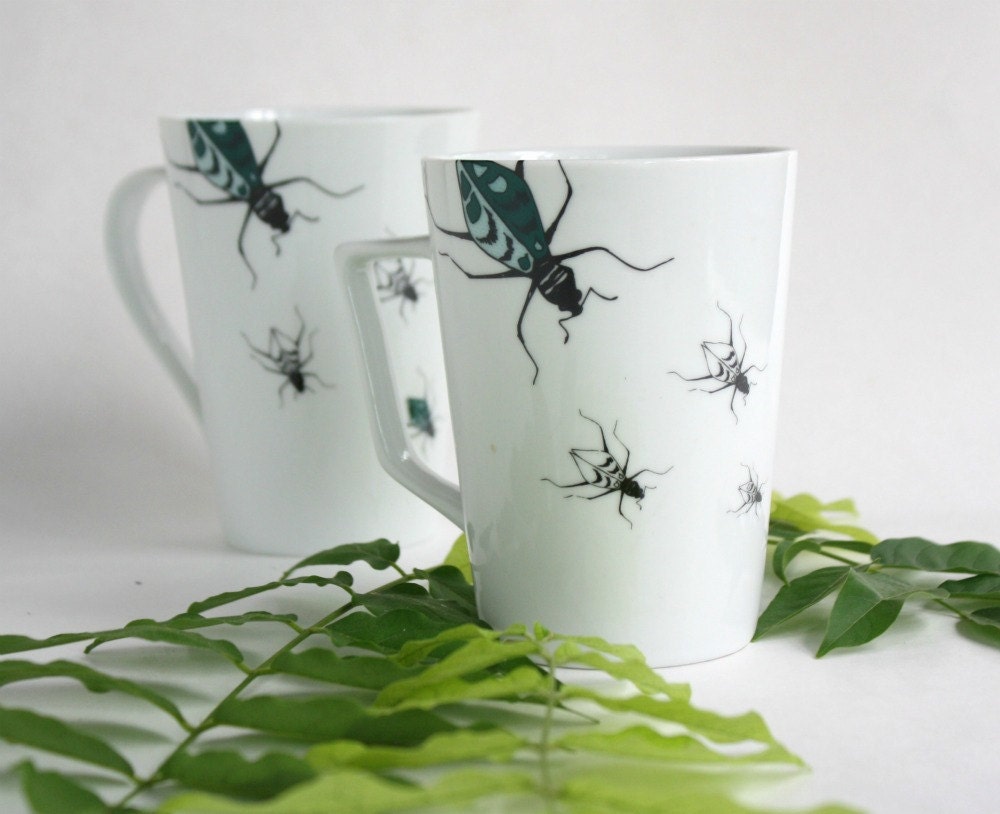 PORCELAIN MUG with beetles screen printed