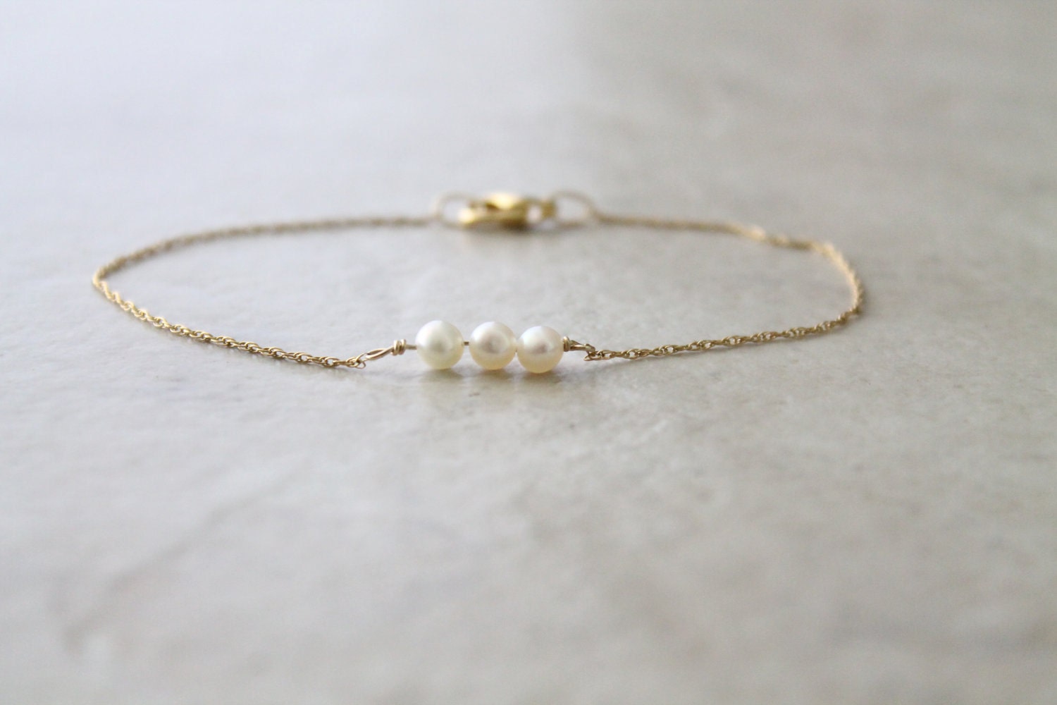 Trio - Delicate Pearl Bracelet - Gold Chain Three Freshwater White Pearls - Minimalist Feminine Dainty