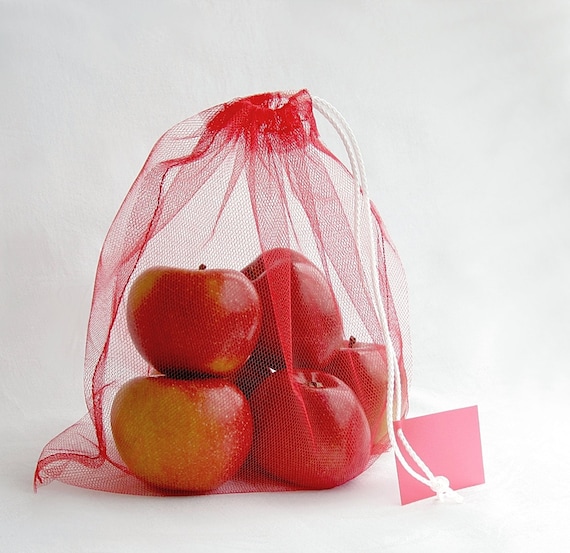 MARKET / PRODUCE BAG in red tulle, with label for bar code - set of 2