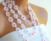 Summer Fashion lace necklace, infinity white,daisy necklace, guipure scarf, floral necklace, romantic, elegant, wedding necklace - emofoFashionDesing