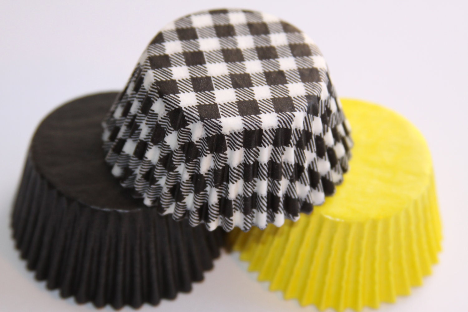 The Bee's Knees 36 Cupcake Liners Il_170x135
