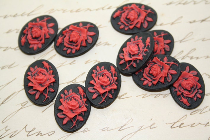 10 unset rose cameos - Red on black