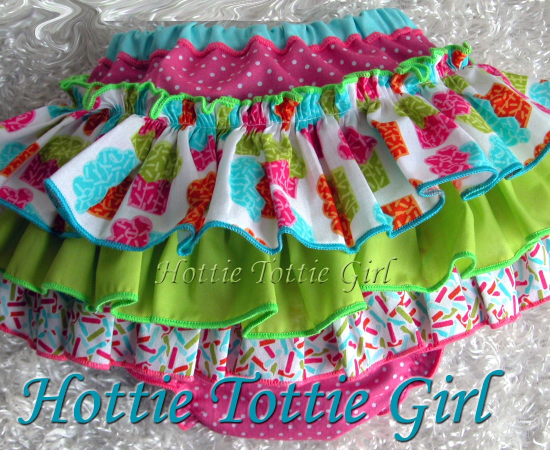 1st Cupcake Ruffle Diaper Cover Newborn Ruffle Bloomers Baby Ruffle Bloomers Newborn Girl Ruffle Diaper Cover Girl Birthday Bloomer 6007 P26
