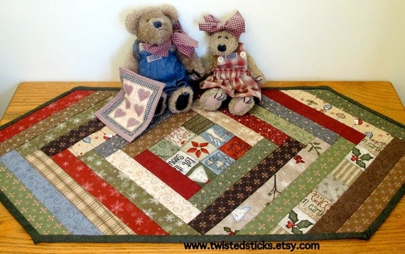 Quilted Table Runner, patchwork Quilted Table Runner, Winter Table Runner