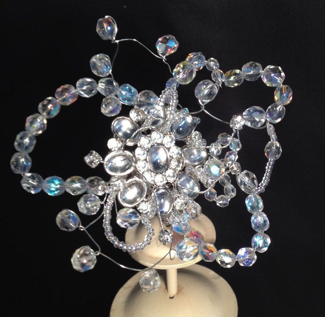 Handmade hair piece - Upcycled diamente clip with beaded flower