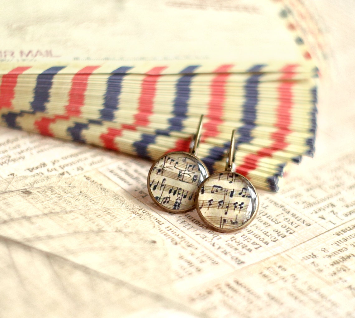 Music sheet earrings - Simple jewelry - Free Worldwide Shipping - Gift for her under 20 USD