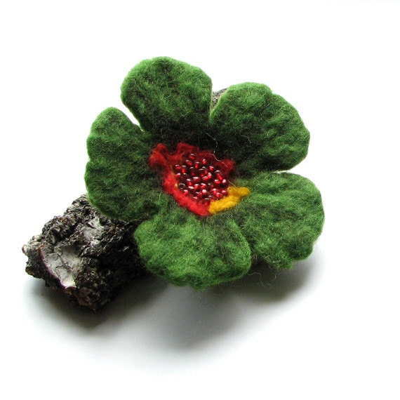 Felt brooch - Felted flower brooch - Hand felted flower brooch -  green brooch - Gift for her - Unique gift - Gift ideas - Holiday gift