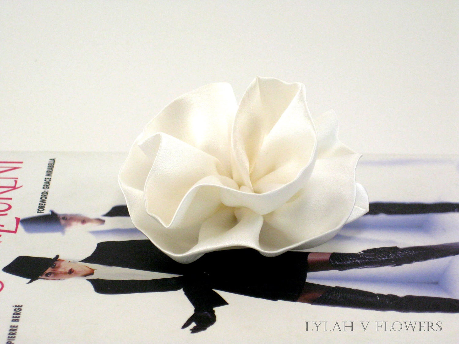 Silk Flower Brooch: Small Bloom in Ivory Pearl