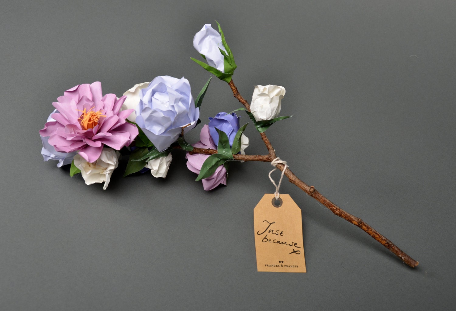 Juliet: Paper bouquet