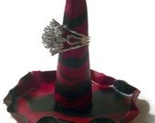 Ring holder, red and black swirled stripe